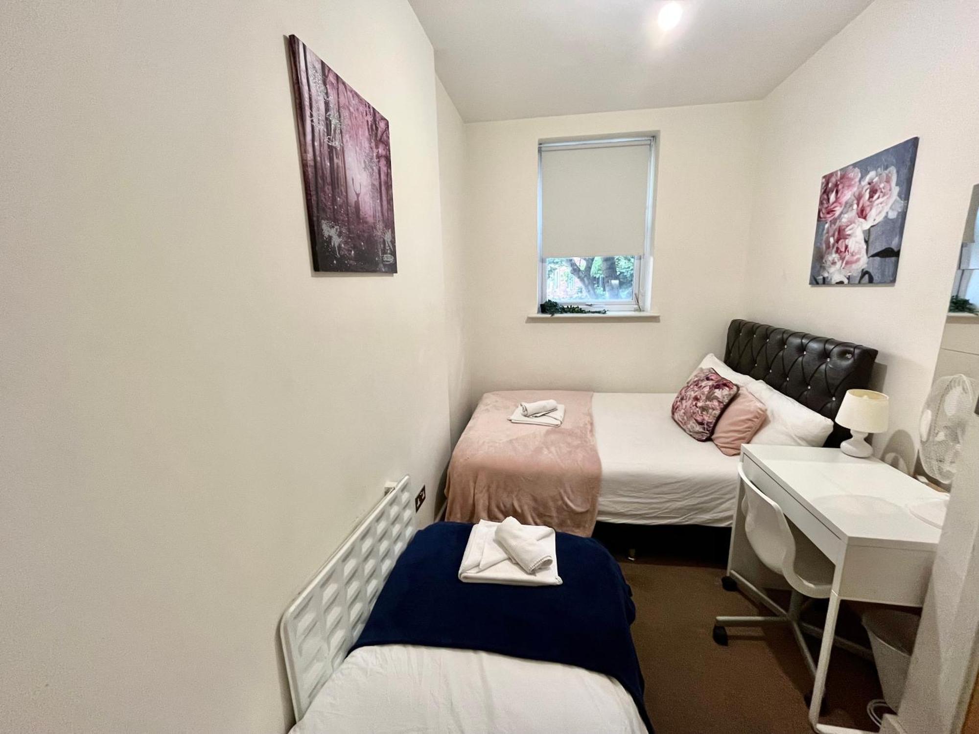 Metropolitan Coziness Private Bedrooms In Euston Station 161 London Exterior photo