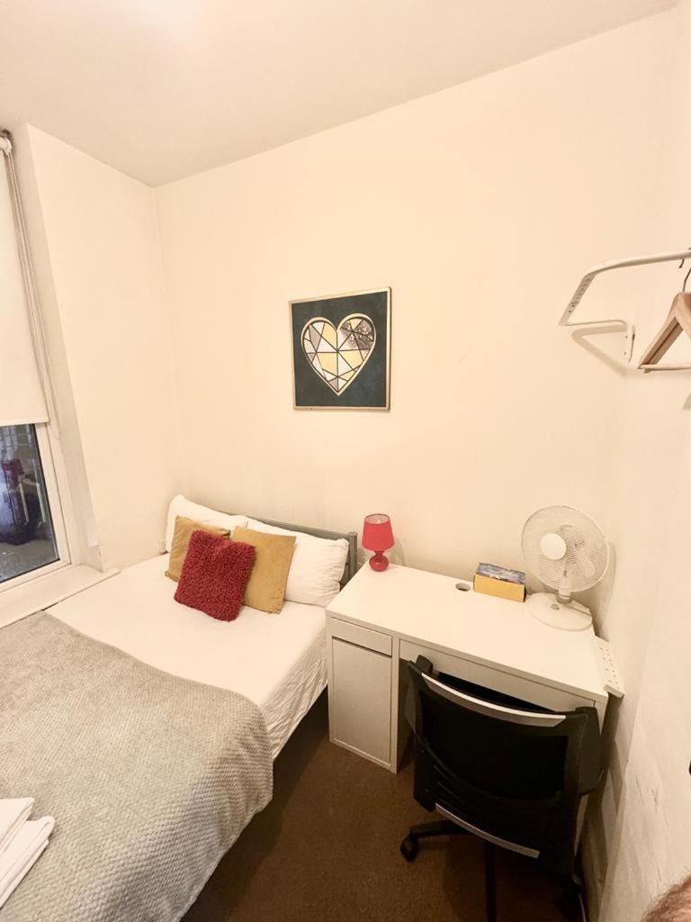 Metropolitan Coziness Private Bedrooms In Euston Station 161 London Exterior photo